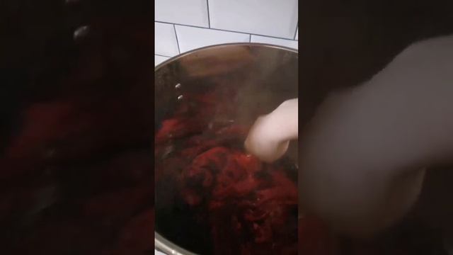 Красим одежду дома! "Обновит" Бордовый смотреть онлайн