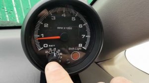 Китайский тахометр на Тойота Королла Спасио.