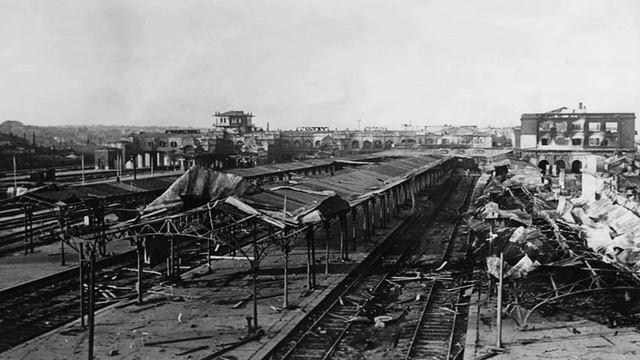 МИКС ОТ ( СЫЧА ) - ПРЕЖИМАТЬ МАКУШКУ ГОЛОВЫ К ТЕЛУ . смотреть онлайн