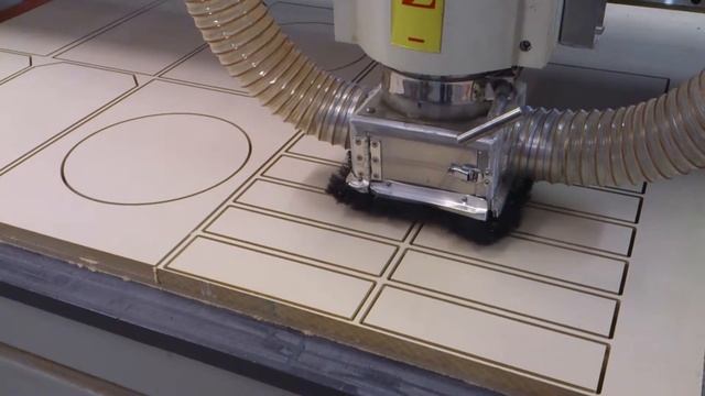 Visaton VOX 253 MTI luidspreker box aan het frezen deel 2 смотреть онлайн