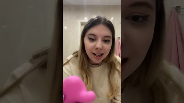 ИСПОРТИЛА ЕЕ ИГРУШКУ?ТАК ЕЙ И НАДО ??? смотреть онлайн