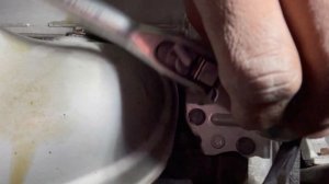 P2646 CODE Tips | Honda CR-V VTEC Oil Pressure Switch housing