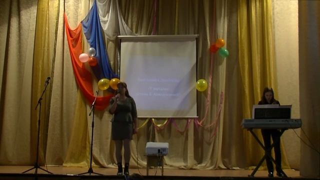 Антонина Самойлова (вокал) и Ольга Чистякова (синтезатор) - "У зеркала" смотреть онлайн