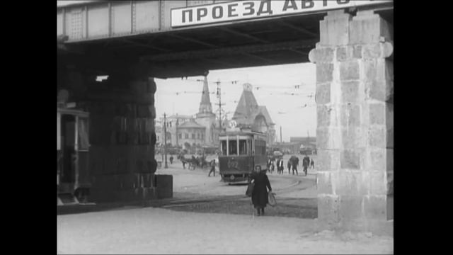 ПОЮЩАЯ МОГИЛА: жуткая судьба владелицы старинного особняка смотреть онлайн