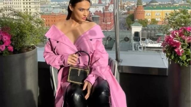 Космические цены: Алена Водонаева сделала пластику смотреть онлайн