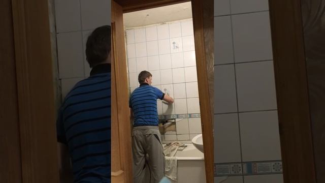 Демонтаж плитки ванной смотреть онлайн