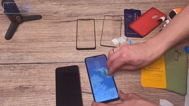 Какое выбрать защитное стекло 6D, 9D? Как правильно наклеить стекло? смотреть онлайн