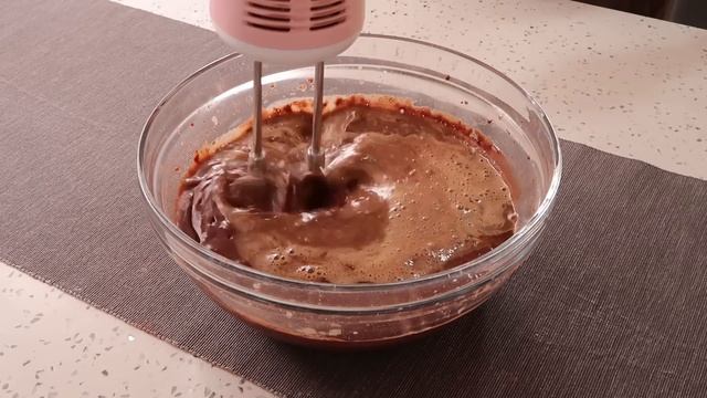 Bizcocho de Chocolate XXL muy Fácil y Esponjoso смотреть онлайн