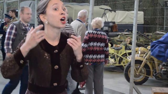 В землянке смотреть онлайн