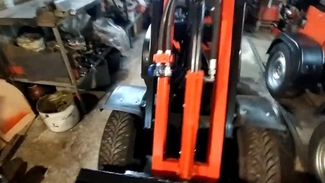 Минипогрузчик 20лс.18А.Эл.стартер.mp4 смотреть онлайн