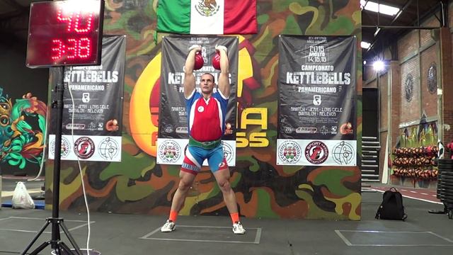 80 reps in 7 min long cycle 2x32 kg kettlebells, Ivan Denisov lift in altitude 2300m смотреть онлайн