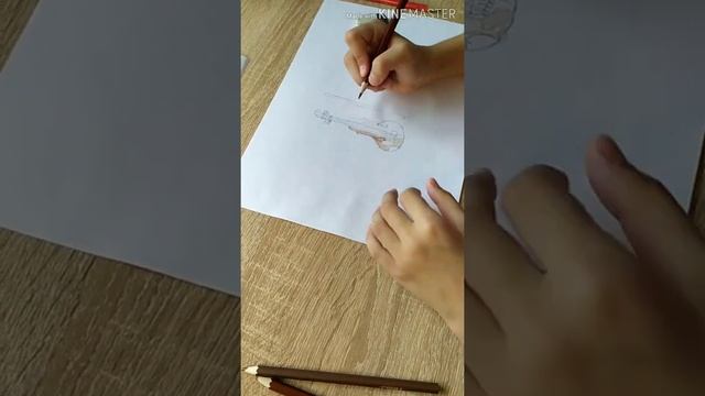 Юля рисует скрипку ? смотреть онлайн