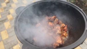 Казан Кебаб ,или мяско тушенное в казане с картошкой и овощами