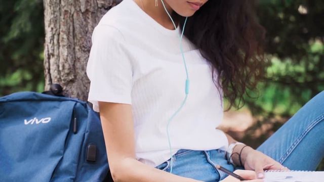 vivo Color Earphone – идеальный вариант на все случаи жизни. смотреть онлайн
