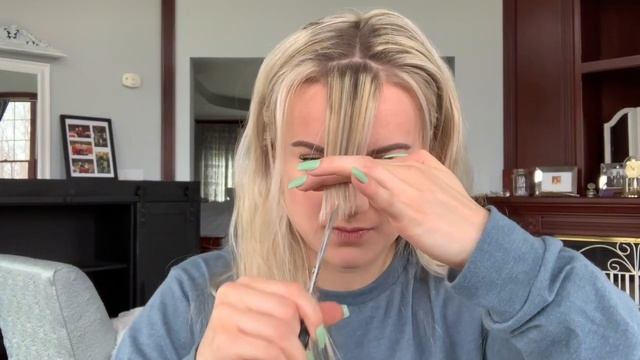 I CUT MY OWN BANGS IN QUARANTINE and it was the best decision I've ever made (Hi Brad Mondo) смотреть онлайн