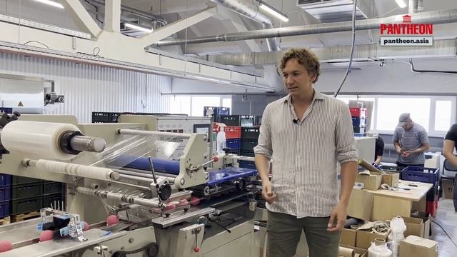 Автоматический станок для упаковки термоусадочную пленку с запайкой и резкой - Pantheon смотреть онлайн