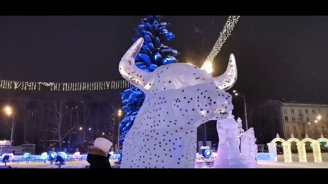 Новогодняя ёлка ! Скоро конец зиме смотреть онлайн