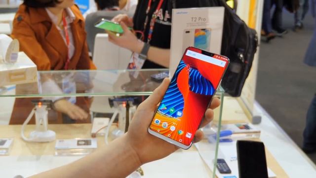 Этот китайский смартфон круче iPhone X, но это не точно. смотреть онлайн