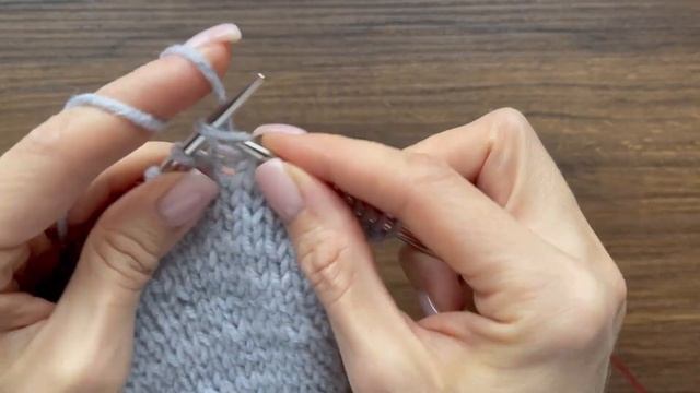 КАК ПРИБАВИТЬ ПЕТЛИ НА РУКАВЕ смотреть онлайн