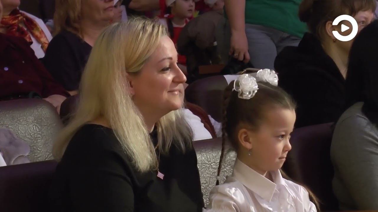 «Пора в школу» - девиз праздника, который организовали на каменской земле смотреть онлайн