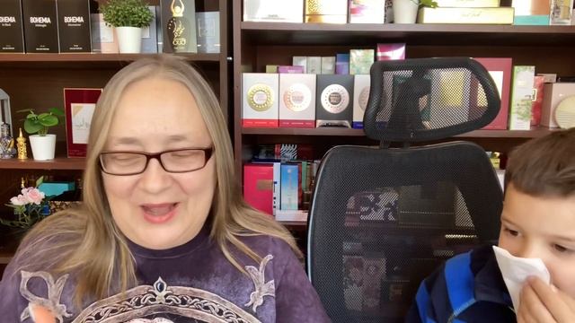 Школа юного парфюмера. Марк учится узнавать запахи. Начинаем с элементарного ?? смотреть онлайн