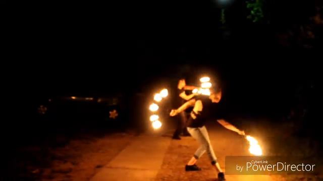 Fire fan Duo смотреть онлайн