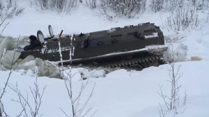 МТЛБ ПРОВАЛИЛСЯ ПОД ЛЁД | ШОК КОНТЕНТ смотреть бесплатно и без смс Часть 1