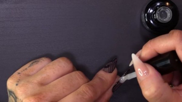 Matching Nails and Lips Design - Nail Tutorial - Geometric Matte Look Nails and Lips