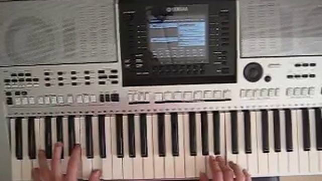 PSR-S900: Drama Queen смотреть онлайн