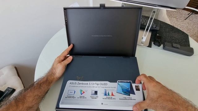 Zenbook S 13 Flip OLED: Abrindo a caixa do novo notebook da ASUS смотреть онлайн