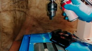 2М112. Установка сверлильного патрона на конус шпинделя. Проверка на биение. Первая стружка!