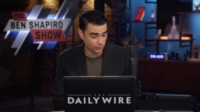 Ben Shapiro Breaks AI Chatbot (with Facts & Logic) смотреть онлайн