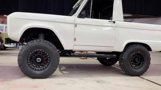 1968 Ford Bronco Half Cab Custom: Truck Talk: Matt Avery & Katie Osborne смотреть онлайн