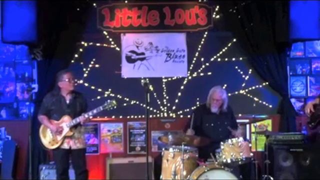 Dave Matthews Blues band performs "Hoo Doo Man Blues" at 2016 I B C смотреть онлайн