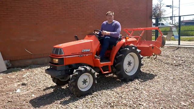Kubota X 20 перед отправкой в Питер (для Ирины и Дмитрия) смотреть онлайн