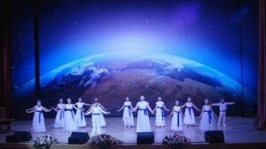 «Я рисую». Песня о России. Муз. Дарья Терёхина, сл. Ольга Целик.
Поёт Средний хор «Сияние».