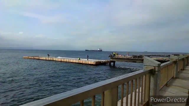 НЕ ДАЮ детям спокойно жить💥БРЫЗГИ в лицо💦УВИДЕЛА и замычала 😂БОРЬБА продолжается 🔥