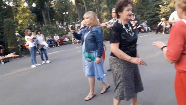 Все бы ты гармошка пела переборами звеня💃🌹 Воспоминания о счастливых днях 💃🌹Харьков 2021 смотреть онлайн