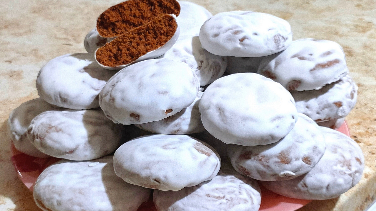 ШОКОЛАДНЫЕ ПРЯНИКИ В САХАРНОЙ ГЛАЗУРИ🥯Ольгины Рецепты. смотреть онлайн