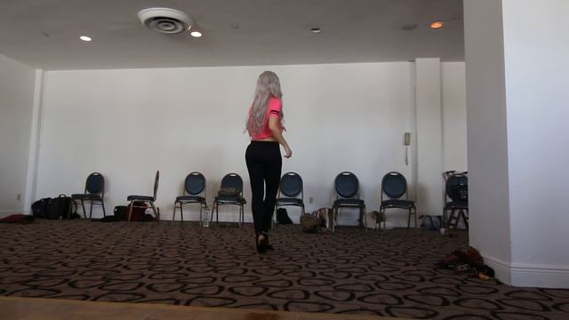 Sara Lopez: Kizomba Ladies Styling Demo смотреть онлайн