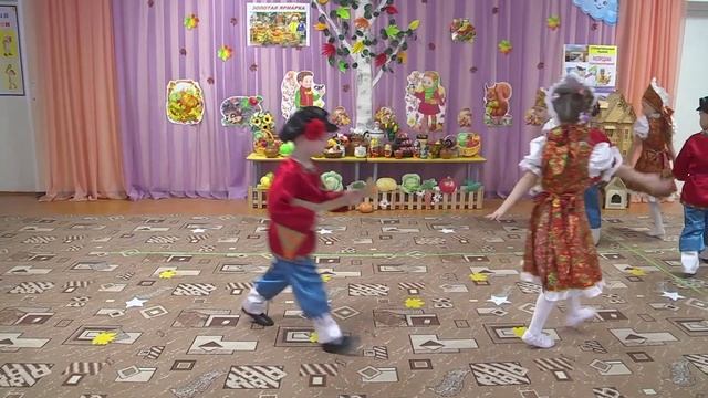 Танец "Балалайки" Руководитель танца Смирнова Лилия Растямовна смотреть онлайн