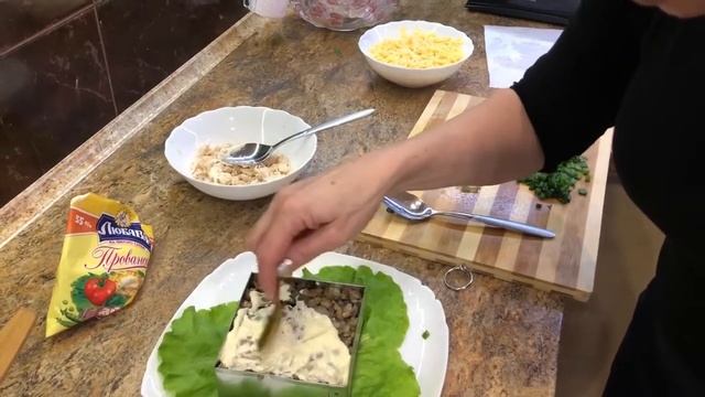 Салат "Берёзка" / Новогодний Салат на Новогодний стол/ Готовим Дома смотреть онлайн