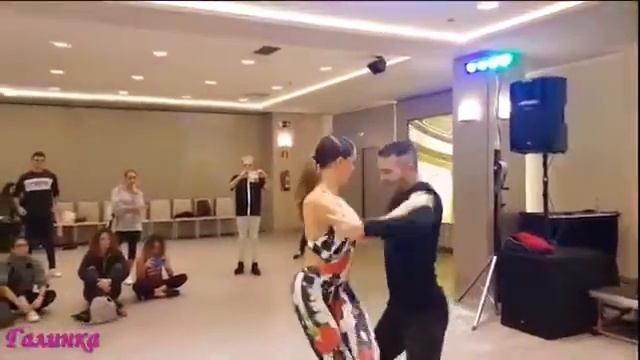 КАК ЖЕ КРАСИВО ОНИ ТАНЦУЮТ смотреть онлайн