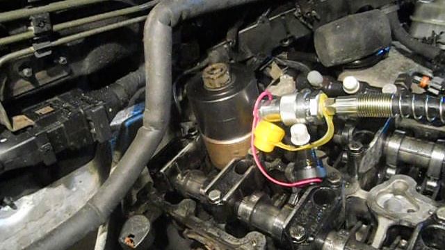 Демонтаж форсунки 5-го цилиндра Ssang Yong Rexton смотреть онлайн