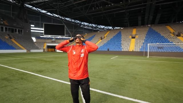 ЗАБЕЙ ГОЛ - ЛЕТИШЬ В ДУБАЙ ЗА 3.000.000 РУБЛЕЙ смотреть онлайн