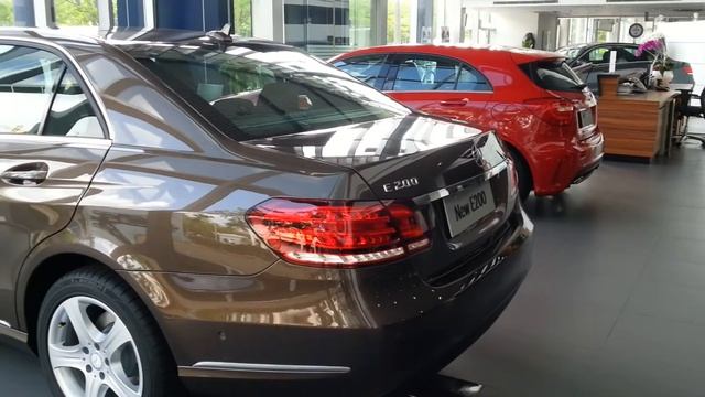 GIÁ MERCEDE E200 DOI 2014. MERCEDES E200 GIA TỐT TẠI MERCEDES PHÚ MỸ HƯNG смотреть онлайн
