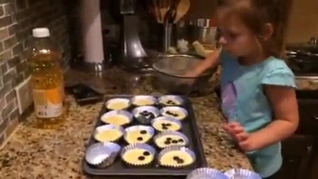 Печем кексы смотреть онлайн