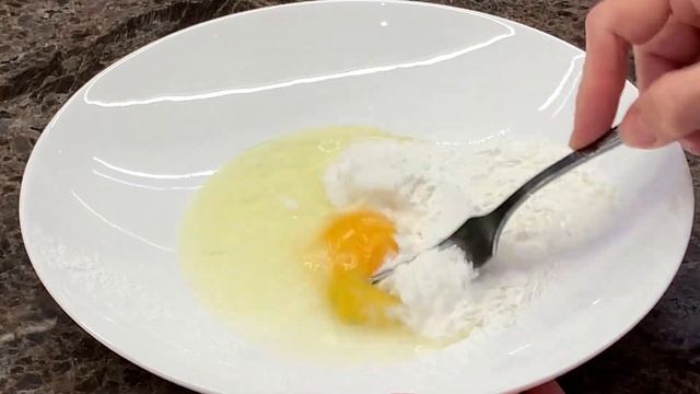 Хрустящая курочка по-корейски с пикантным соусом смотреть онлайн