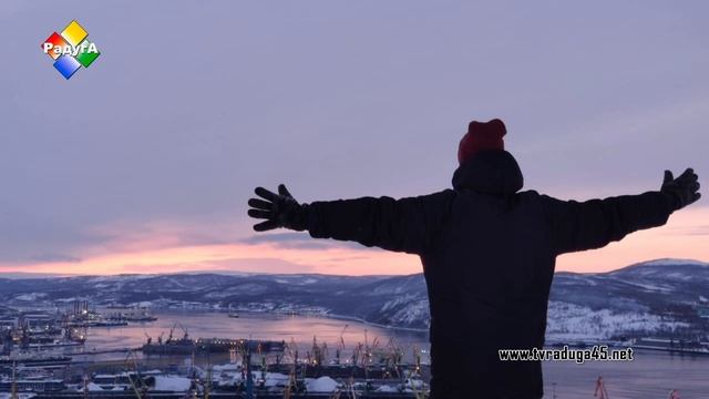 Коллекцию футбольных шарфов со всего мира собрал Сергей Ледовский смотреть онлайн