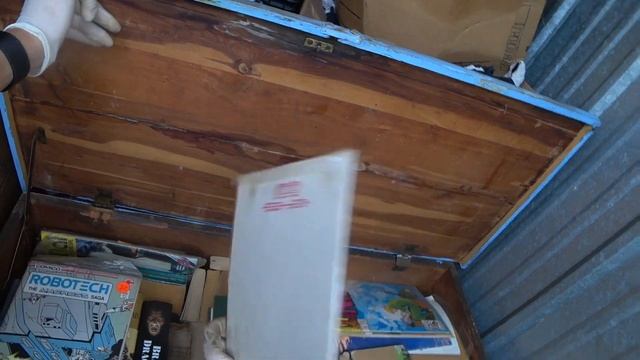 Нашли Золото, Оружие, и Редкую Коллекцию. Брошенный склад. смотреть онлайн